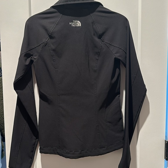 North face jacket - Picture 2 of 2